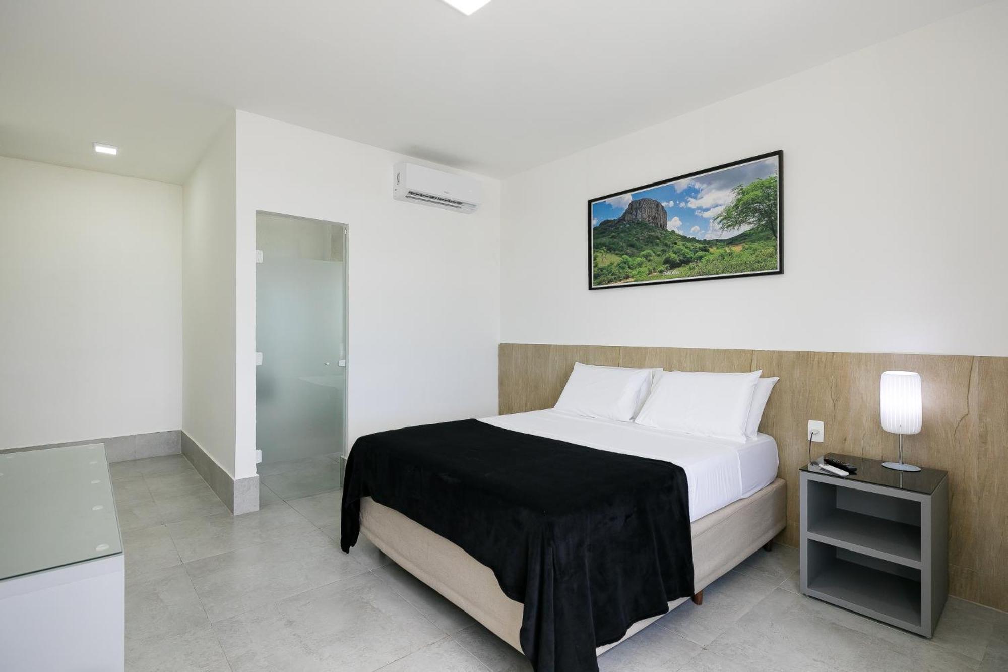Yak Hotel Natal